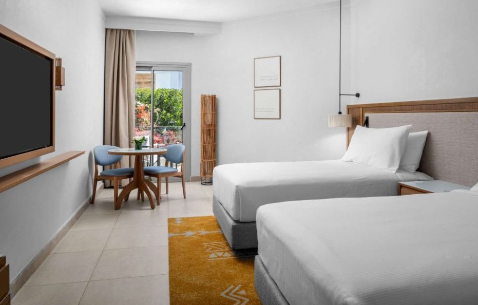 DoubleTree by Hilton Sharks Bay