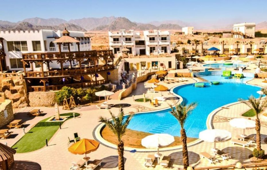 Hollywood Aqua Park Resort