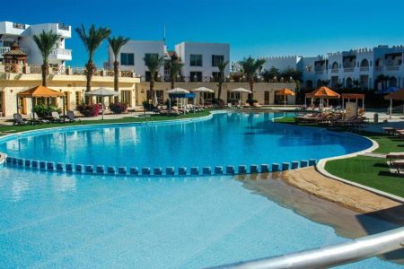 Hollywood Aqua Park Resort